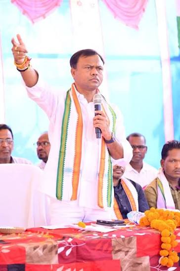 दीपक बैज का आरोप: सरकार का चेहरा, पर शासन व्यवस्था पर पूंजीपतियों का नियंत्रण